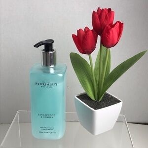 NEW - PECKSNIFF'S Sandalwood & Vanilla Moisturizing Hand Soap